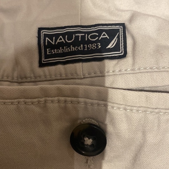 Mens Nautica shorts: Modern Classic, cream colour, size 40 mens​​​ - Picture 3 of 5